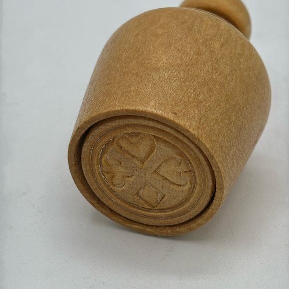 Antique butter press mold with card suit symbols - Picture 4 of 4